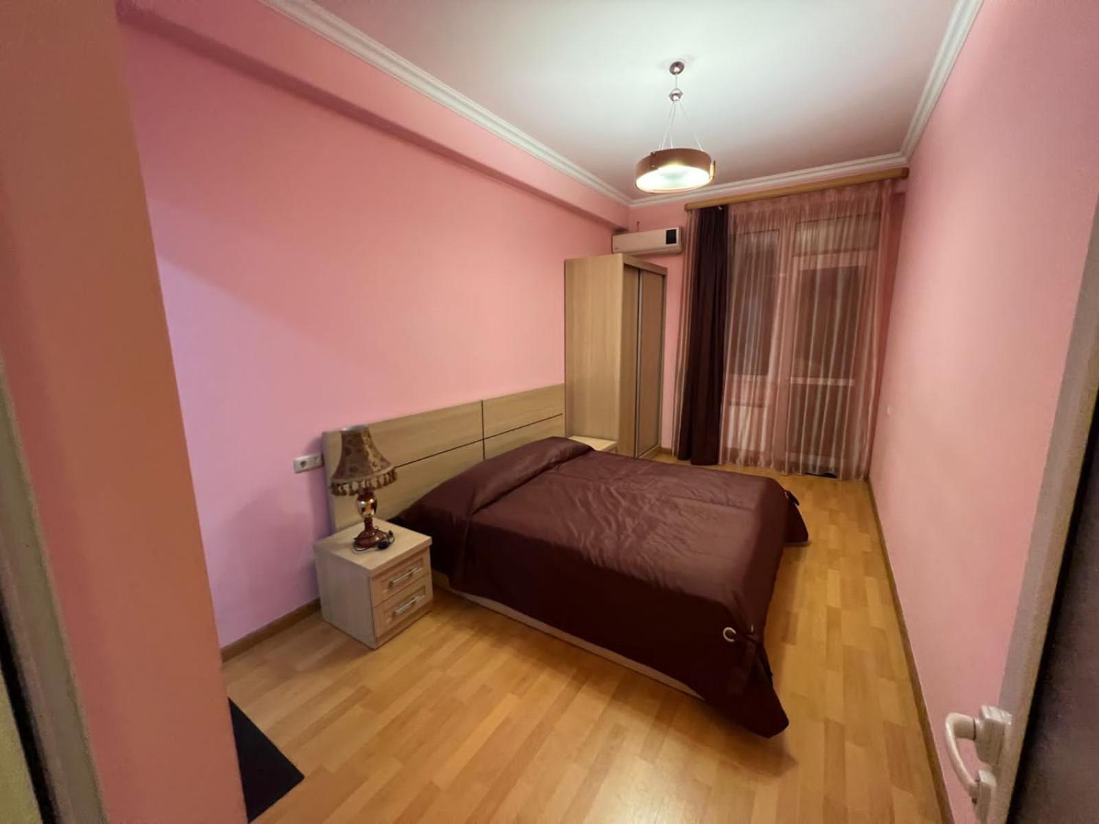 Rent Inn Yerevan On North Avenue Exterior photo